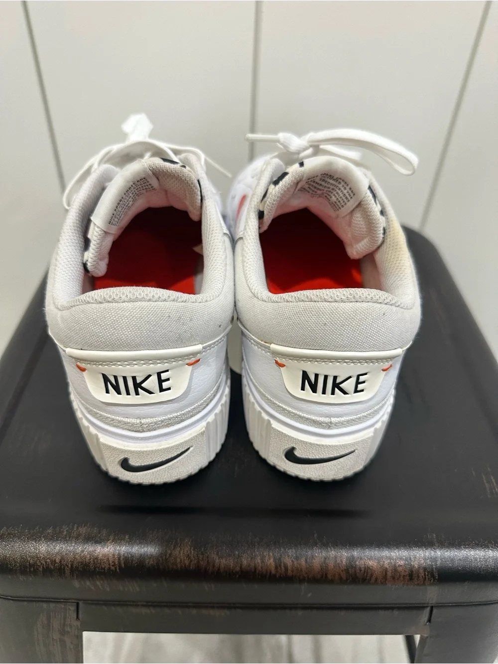 Nike low top