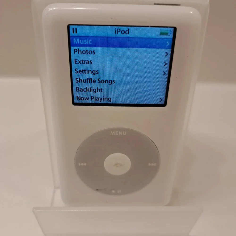 Apple iPod Photo classic 4th Generation 30GB White New Battery