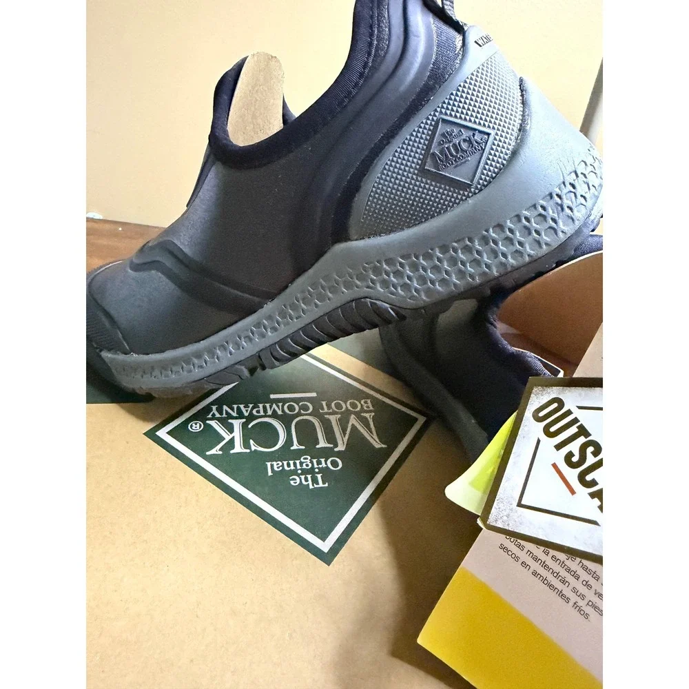 Muck Boot Company Outscape Low‎ Womens Black Gray Waterproof Bootie  Size 5