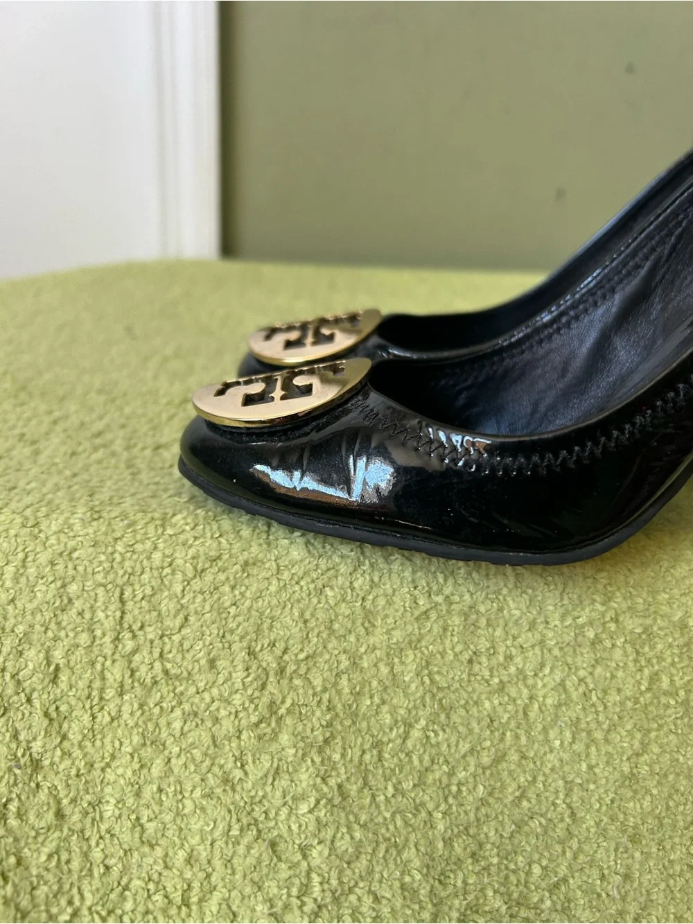 Tory Burch Black Patent Leather Block Heel Pumps with Gold Logo Accent