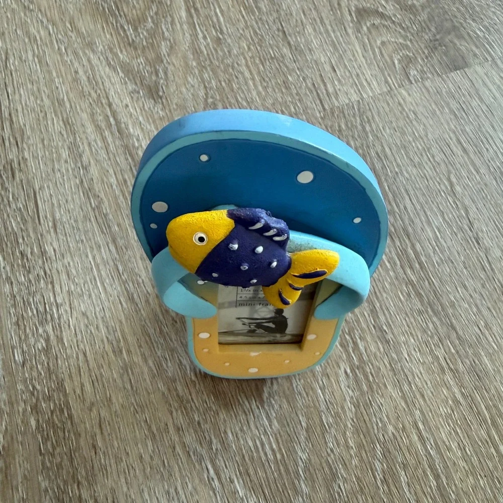 Furio Flip Flop Mini Picture Frame Blue Yellow Polka Dot 3D Fish Beach Decor 5in