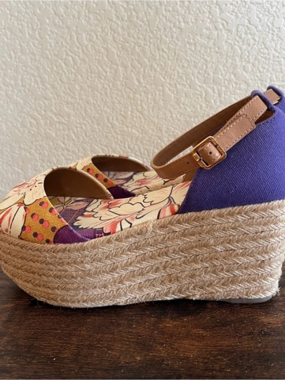 Tory Burch reposhing this