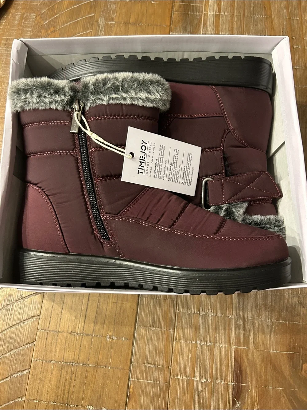 Women's Faux-Fur Trim Winter Ankle Boots in Burgundy