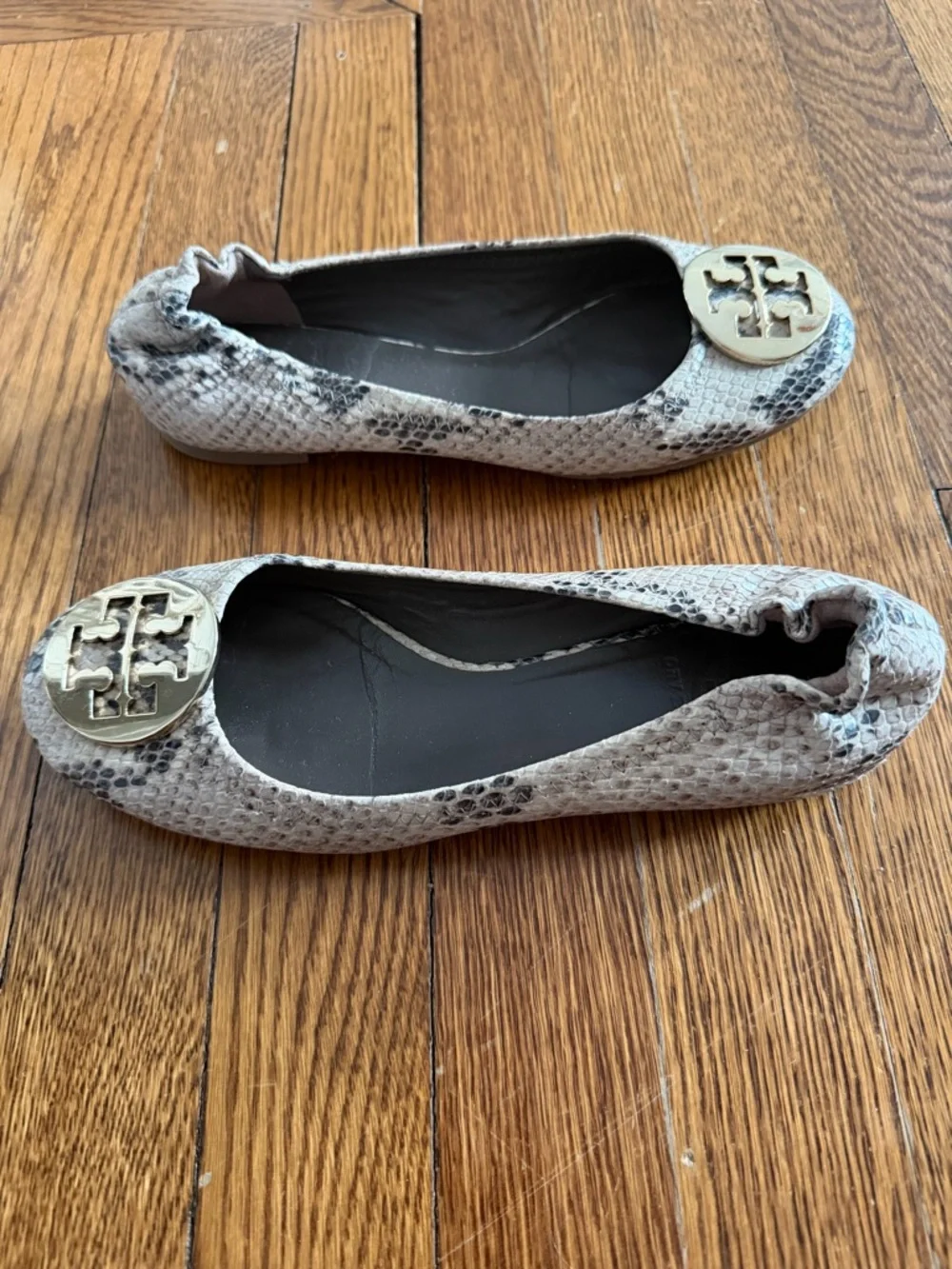 Tory Burch Cream and Black Snakeskin-Print Logo Ballet Flats