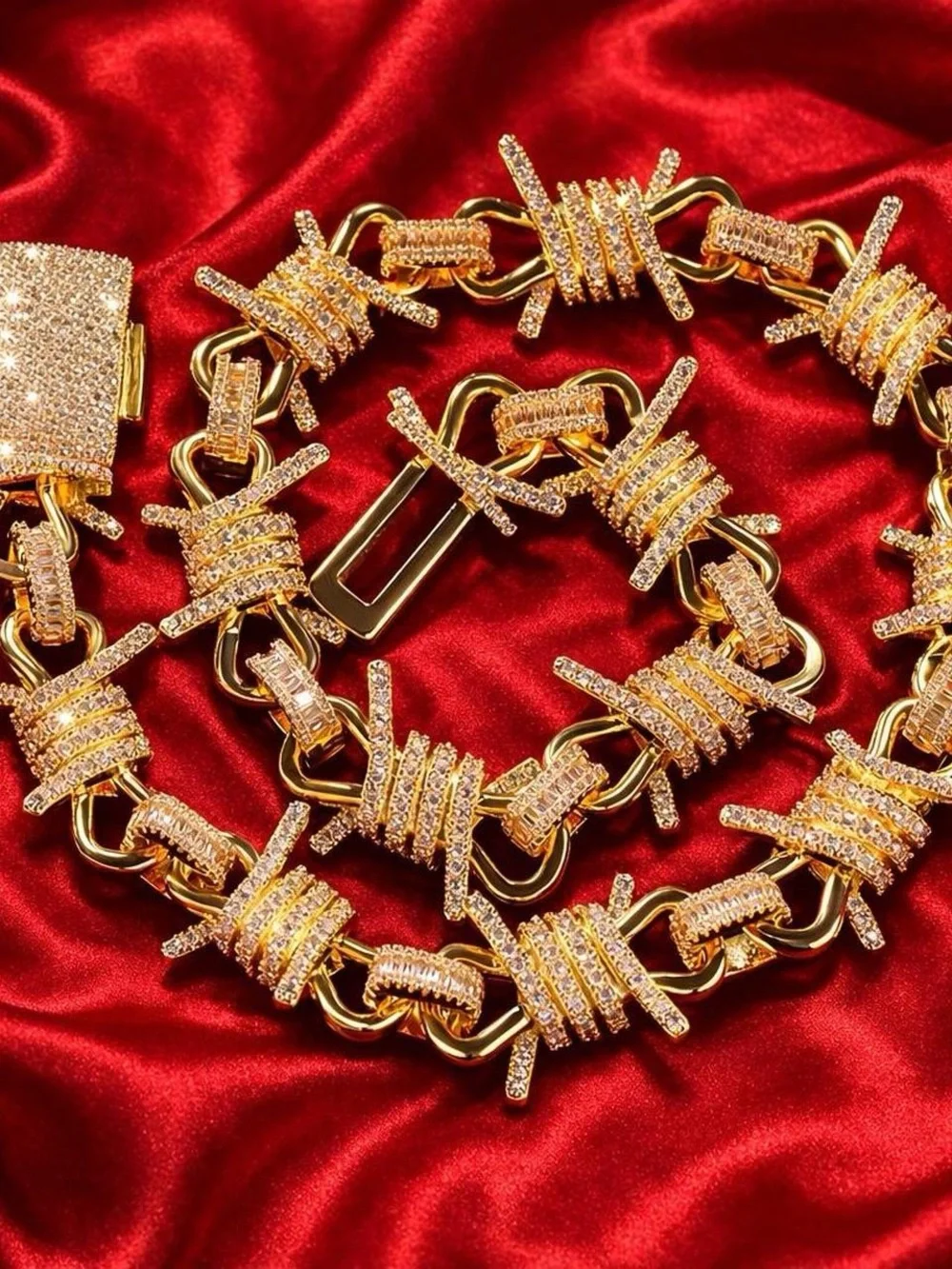 N/A elegant gold