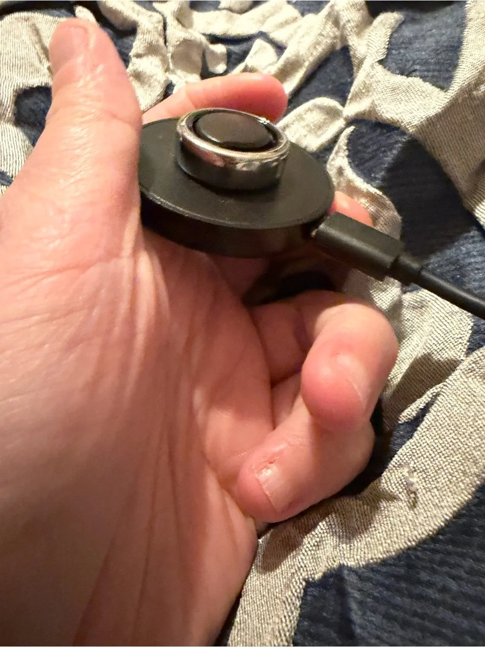 Oura Ring Magnetic Charger Dock - Black with Silver