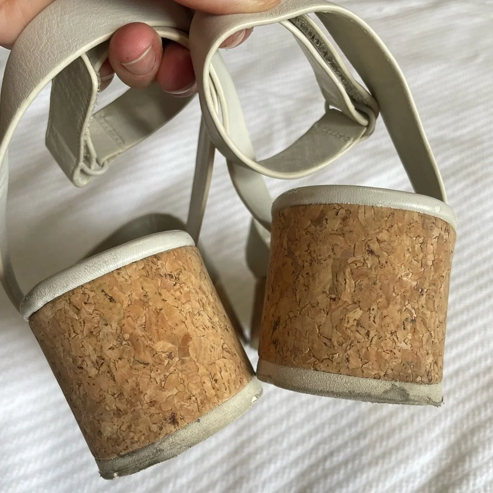 Vince Jet White Leather Cork Platform Valcro Ankle  Straps Size 5.5‎