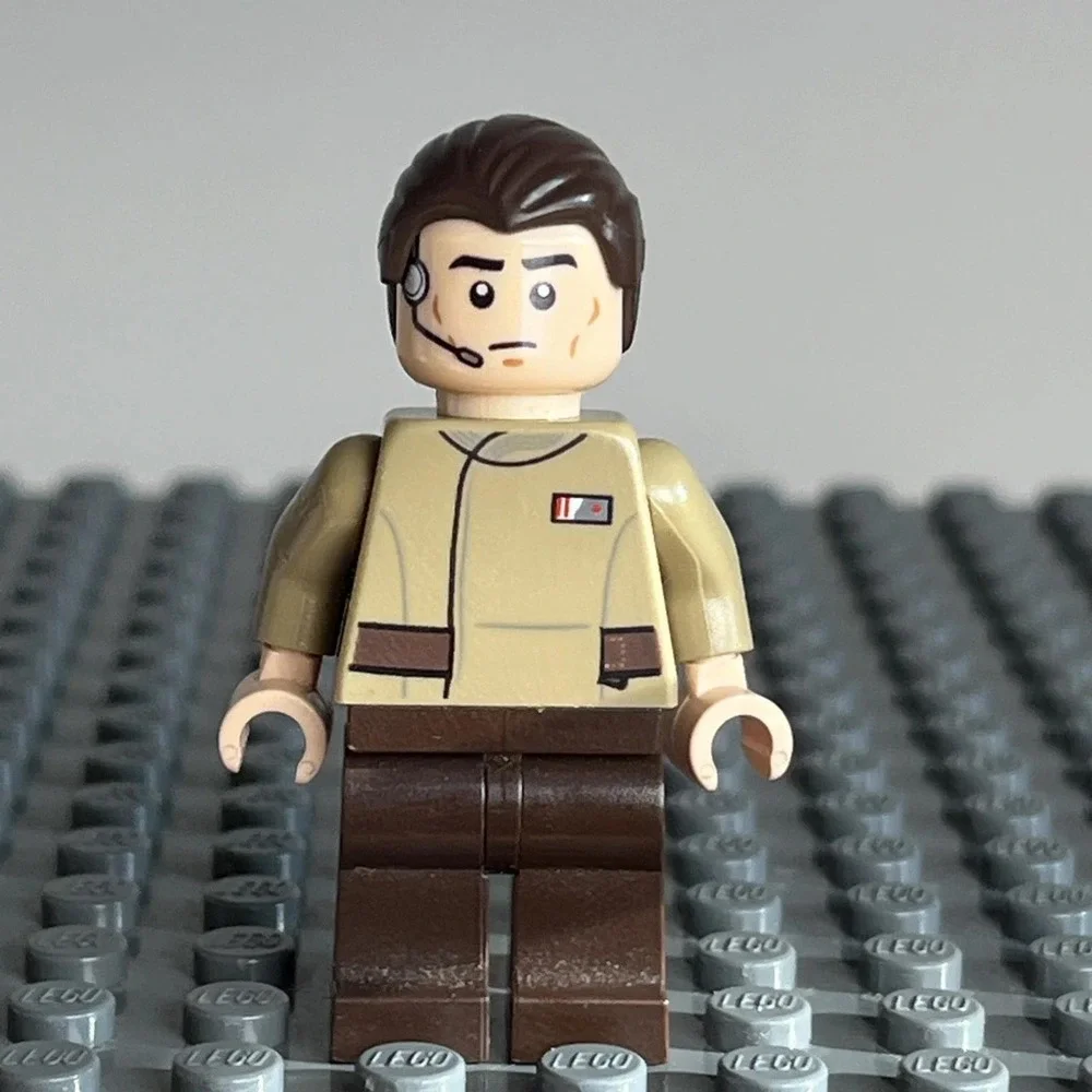 LEGO Star Wars Resistance Officer Minifigure Tan Uniform Brown Pants Headset