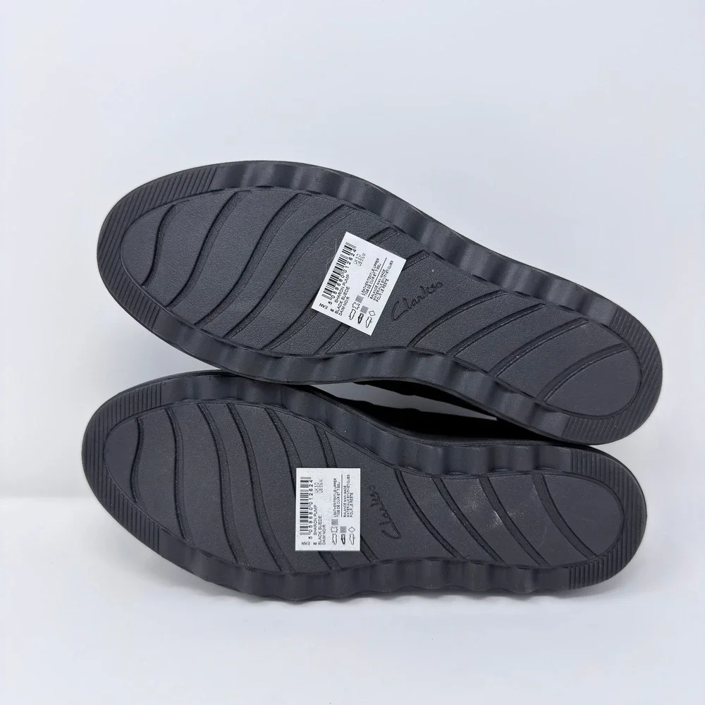Clarks strap black aesthetic