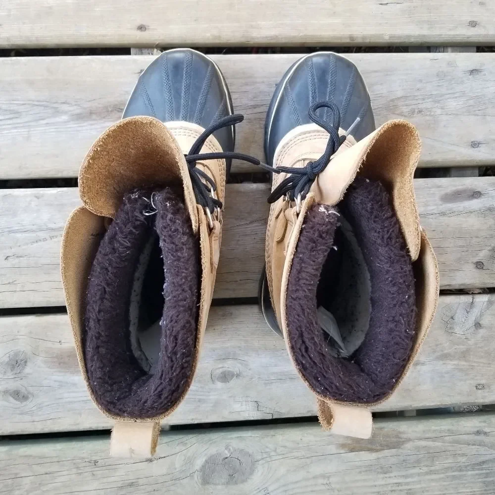 Sorel caribou leather