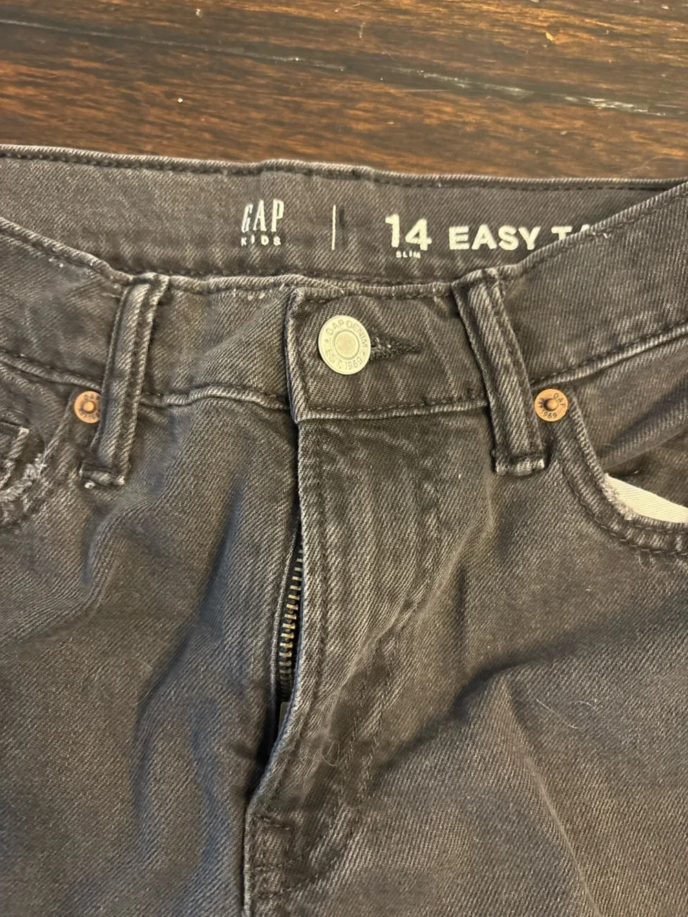 GAP classic black