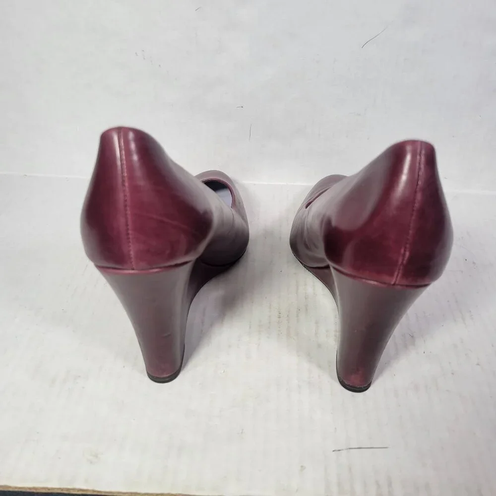 Delman these wedge