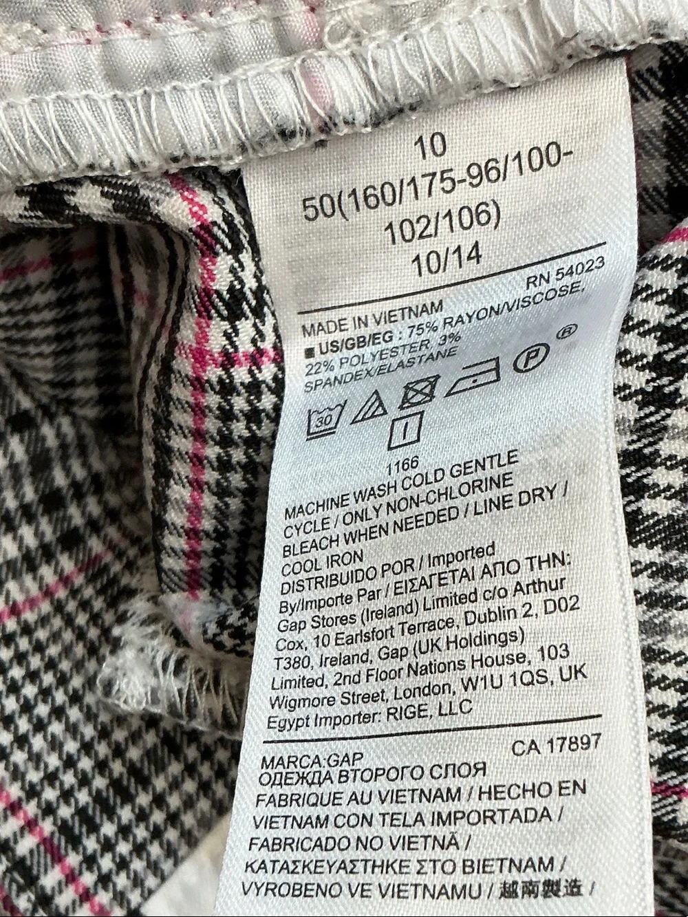 GAP tailored plaid