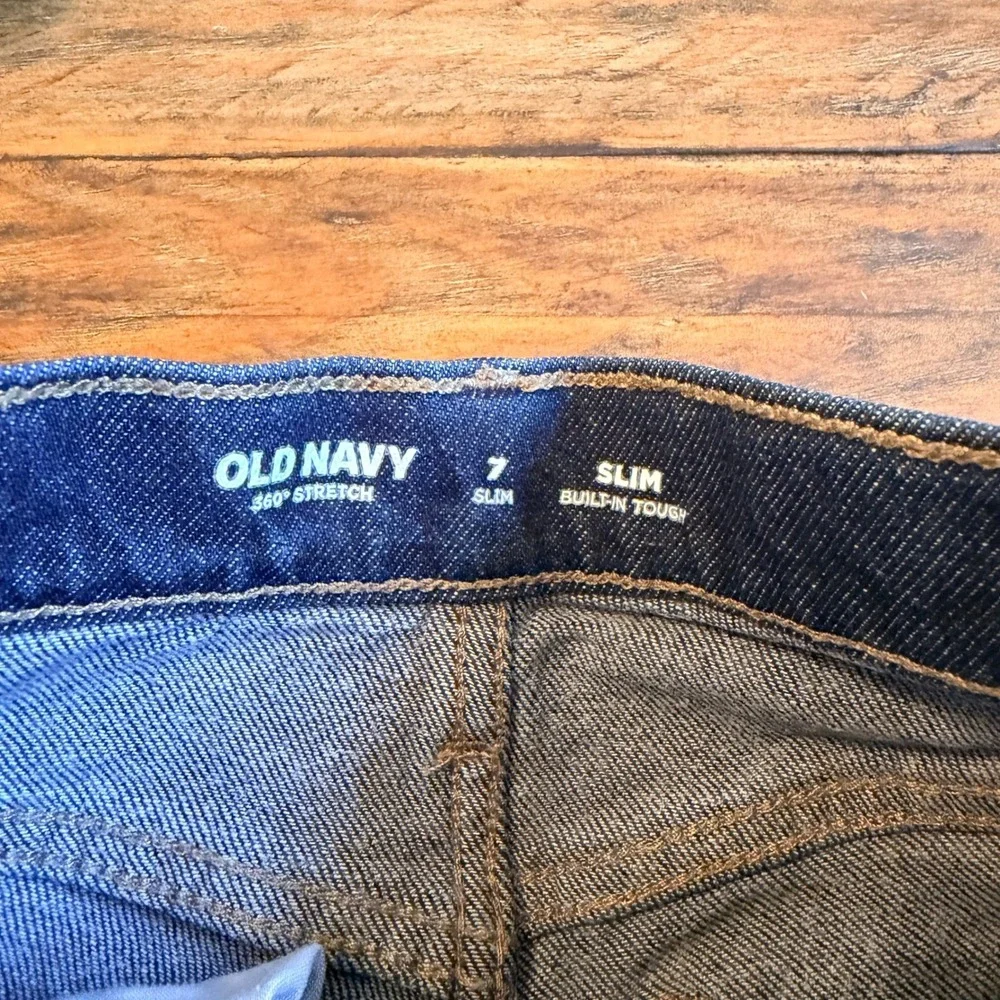 Old Navy features extra resistance