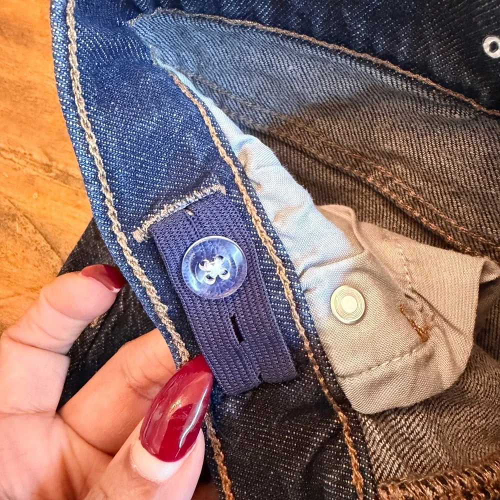 Old Navy while classic pants