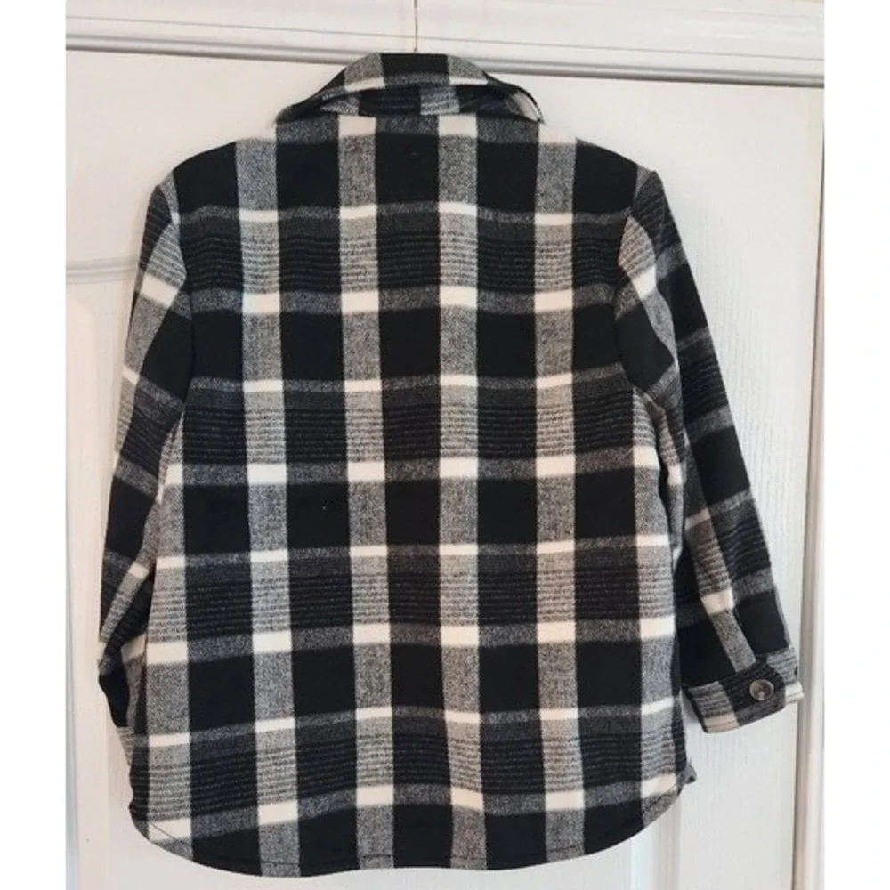 Old Navy Black Plaid Flannel Shacket Kids‎ Unisex Sz 10 Wool Blend Camping