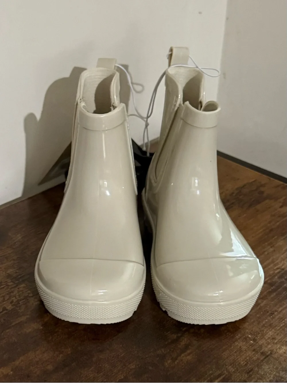 BearPaw glossy cream