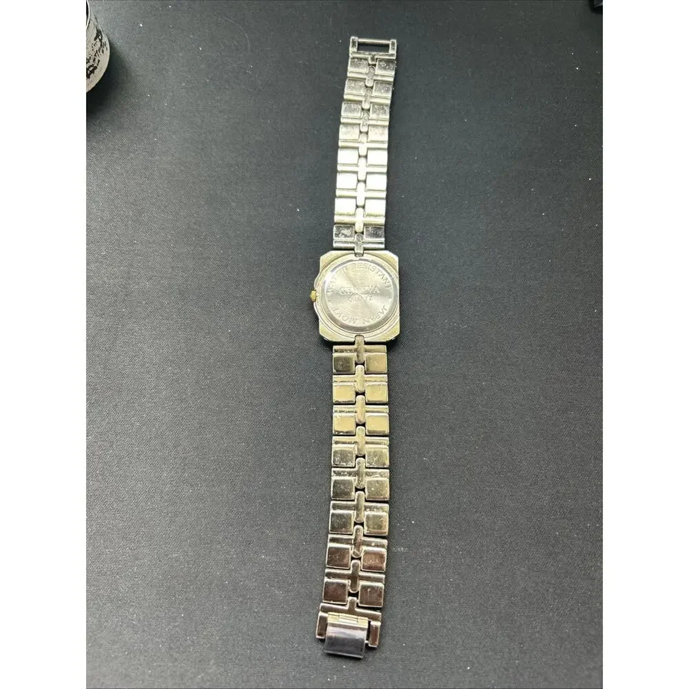 Geneva two tone
