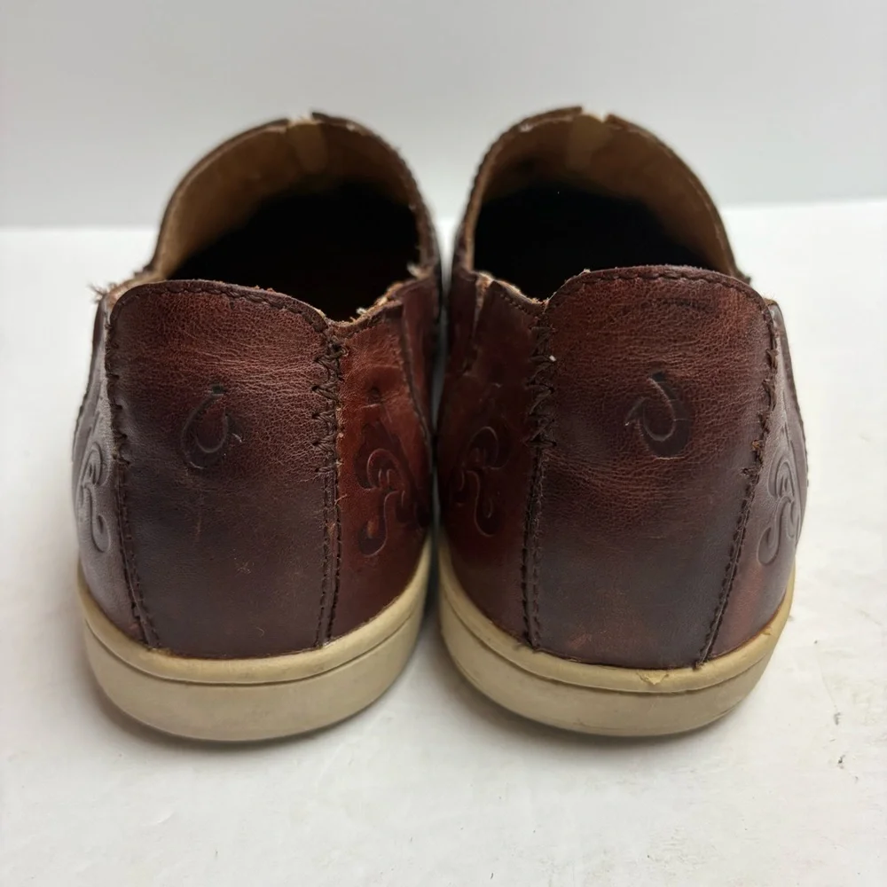 Olukai Kama’aina Men’s Slip on Loafers Brown Leather Tooled Size 9