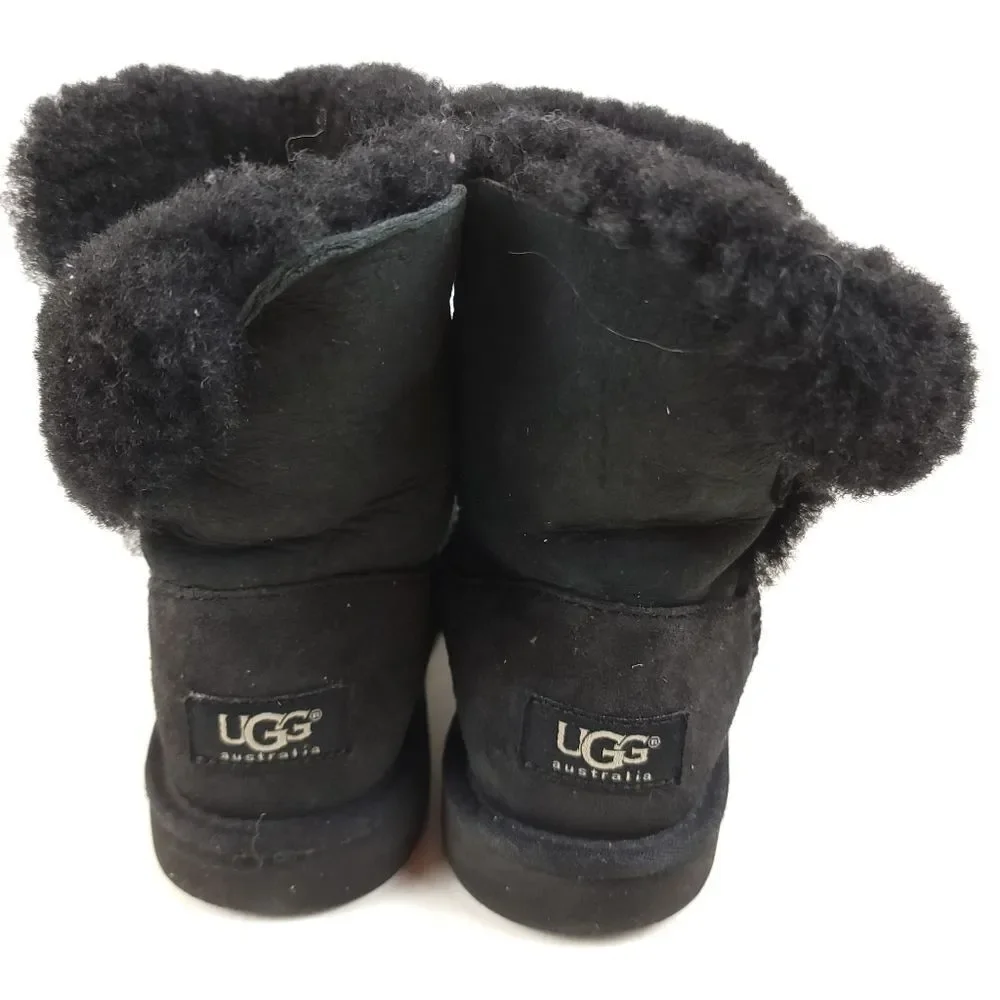 UGG girls bailey