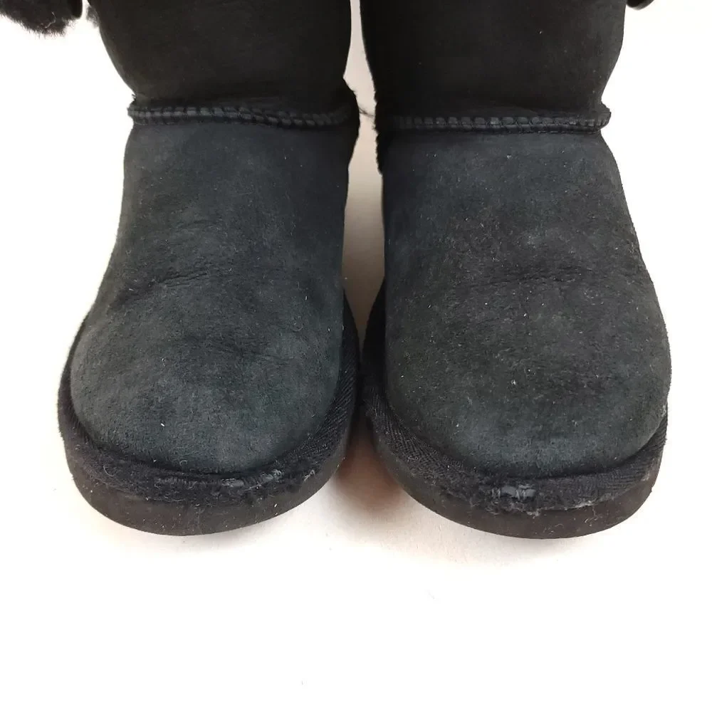 UGG girls bailey