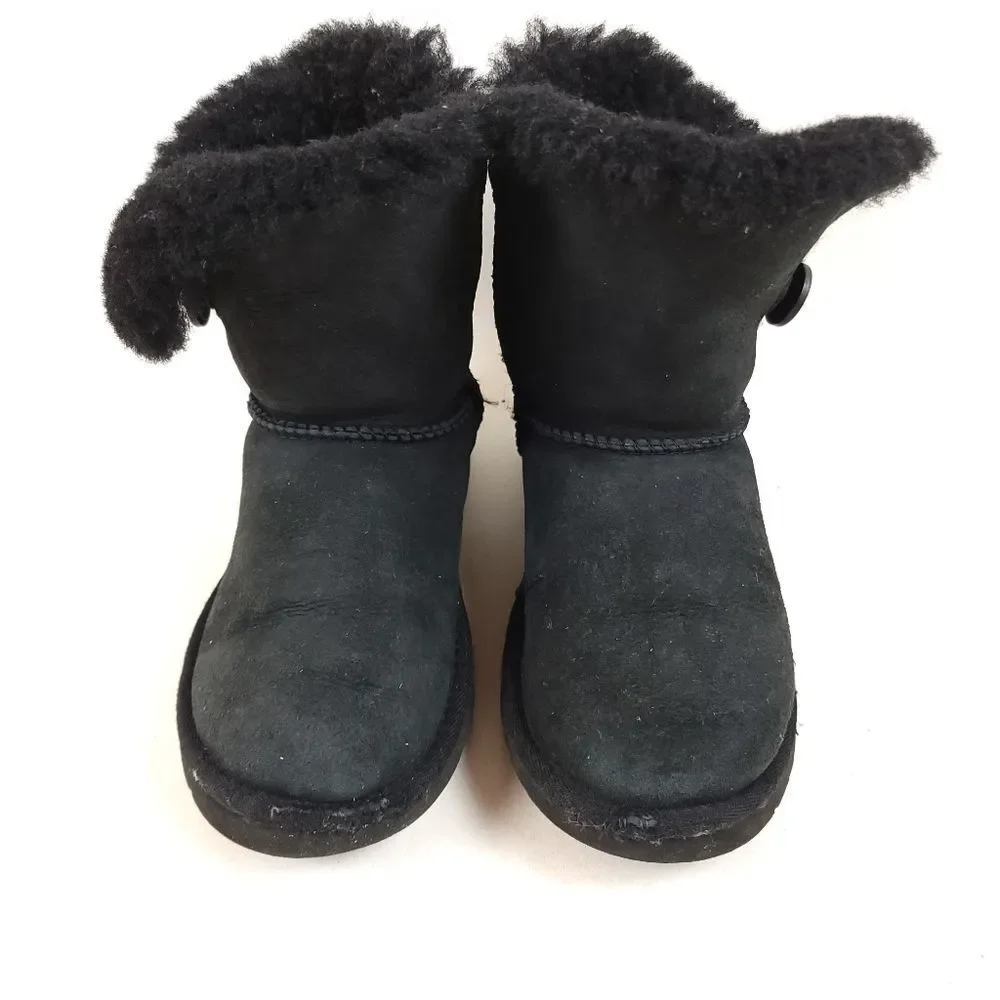 UGG girls bailey