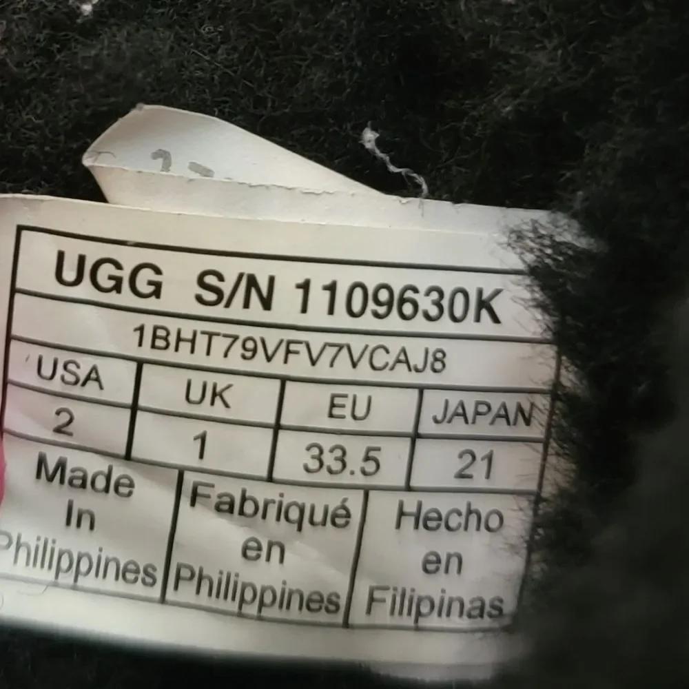 UGG girls mini