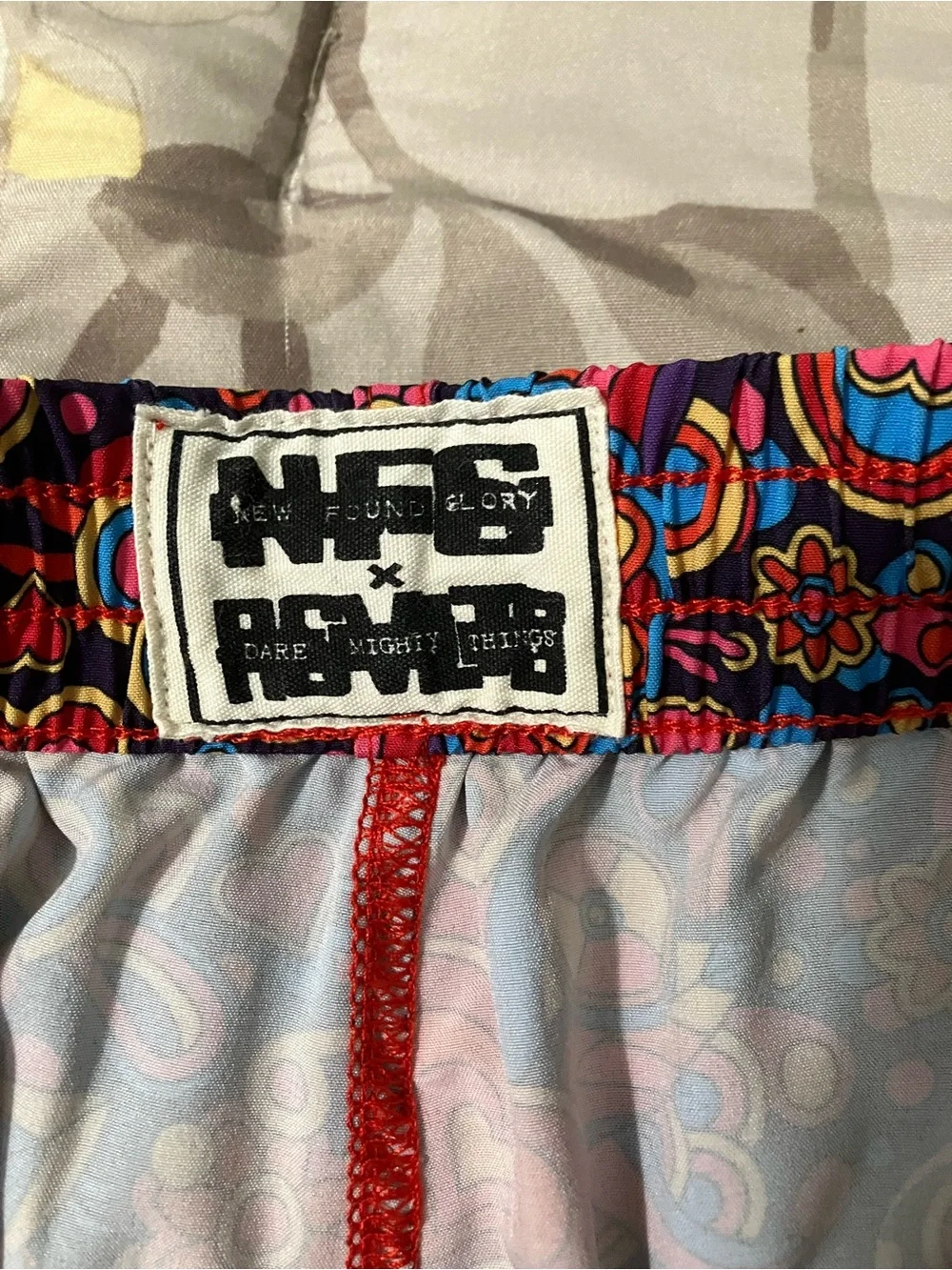 RSVLTS eye catching