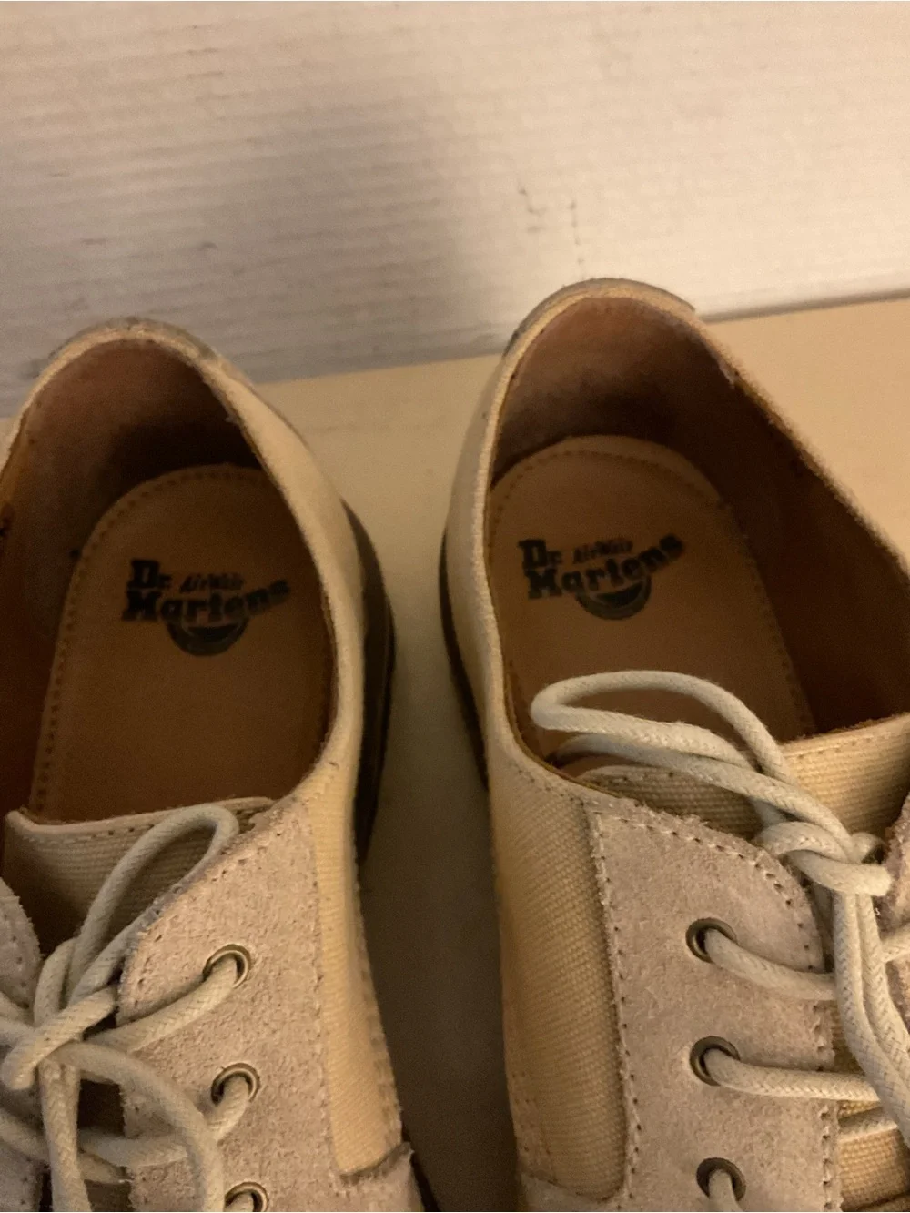 Dr. Martens men’s tan canvas suede Oxford shoes US 13