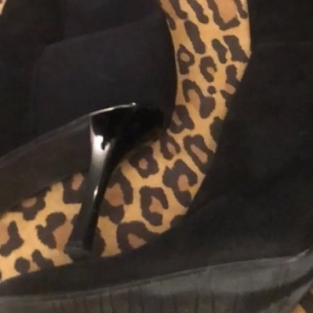 Stuart Weitzman stuart weitzman
