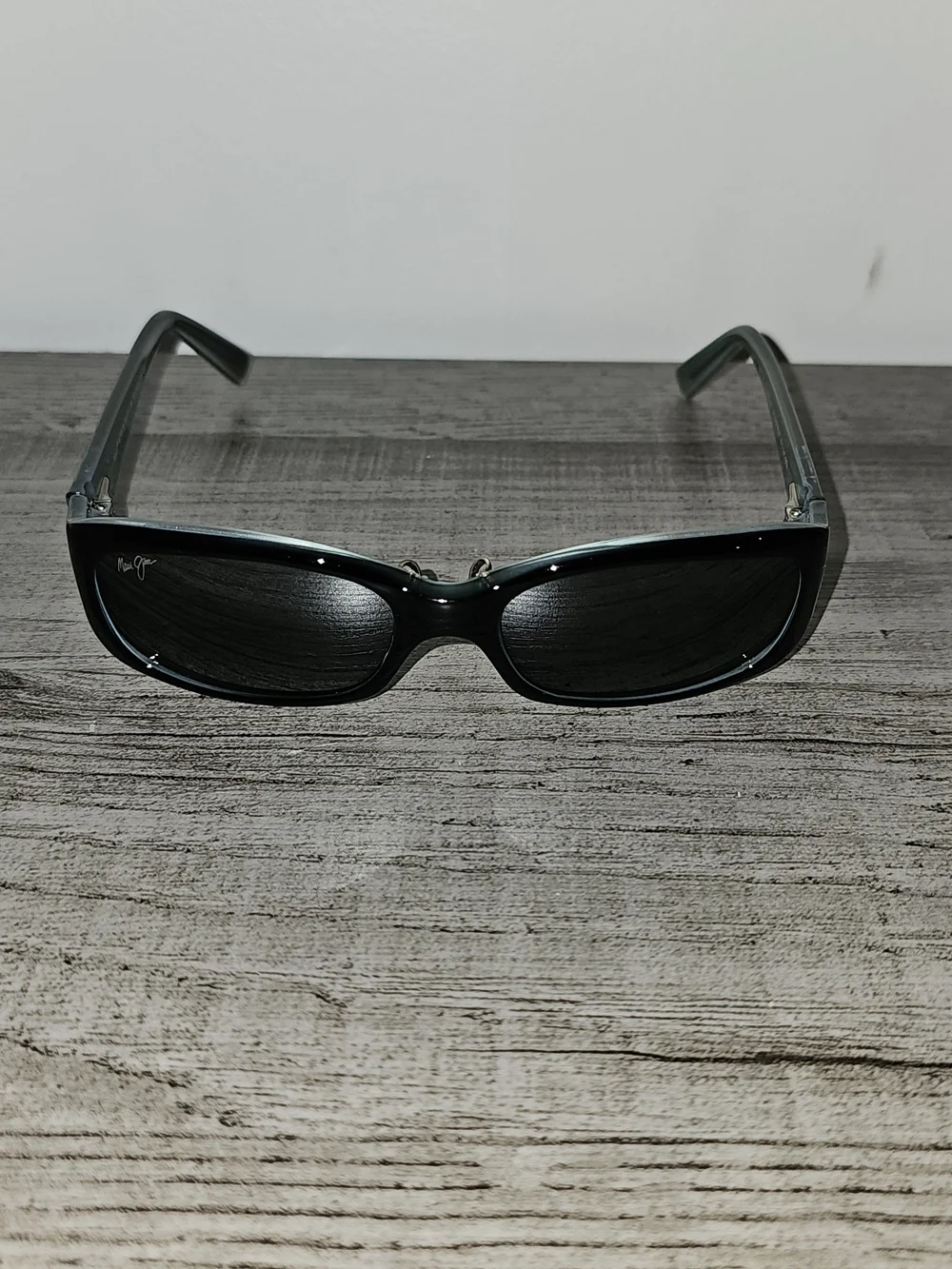 Maui Jim Women’s Black Polarized Punchbowl Rectangular Sunglasses