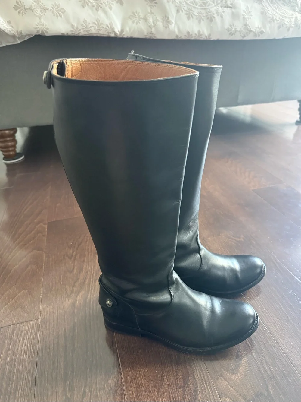 Frye sleek black