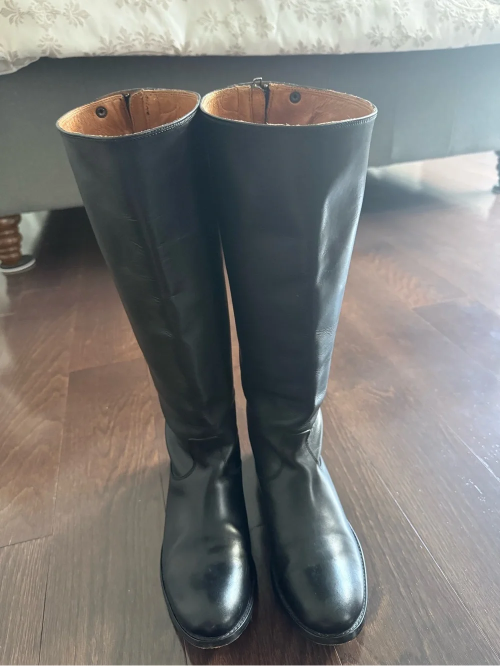 Frye sleek black