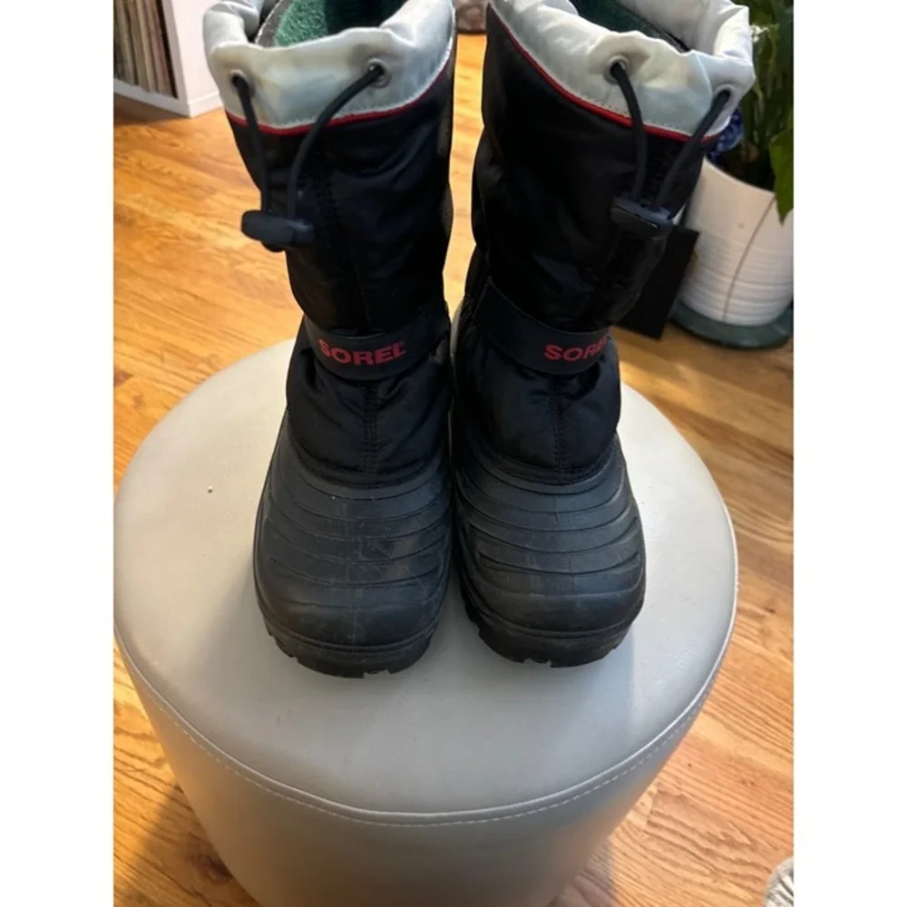 Sorel snow trooper