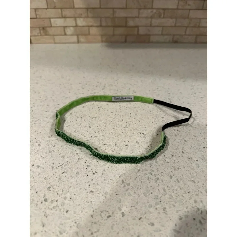 Sweaty bands‎