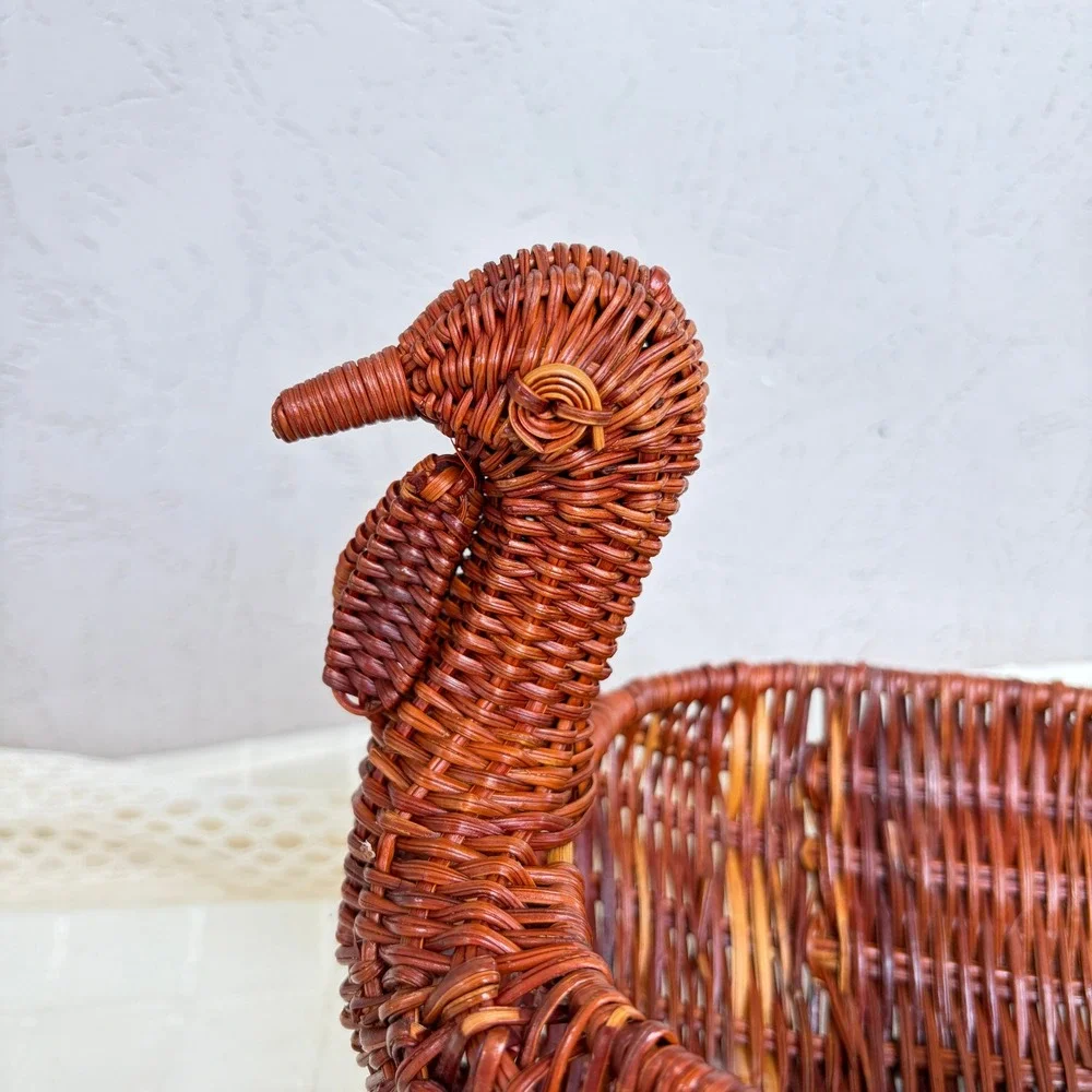 Vintage Woven Wicker Turkey Basket Thanksgiving Fall Harvest Centerpiece Brown