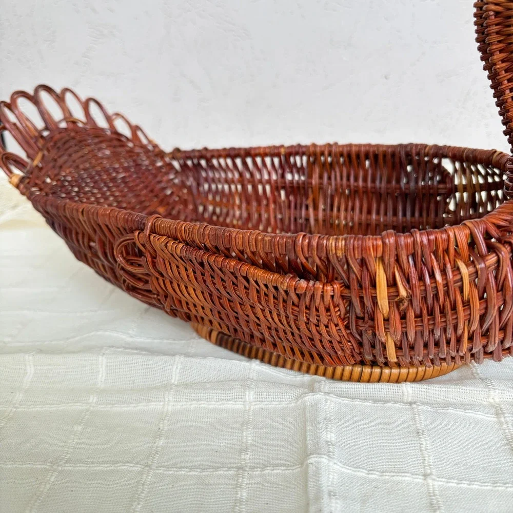 Vintage Woven Wicker Turkey Basket Thanksgiving Fall Harvest Centerpiece Brown