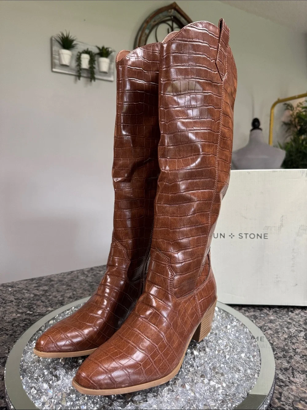 Sun + Stone block look