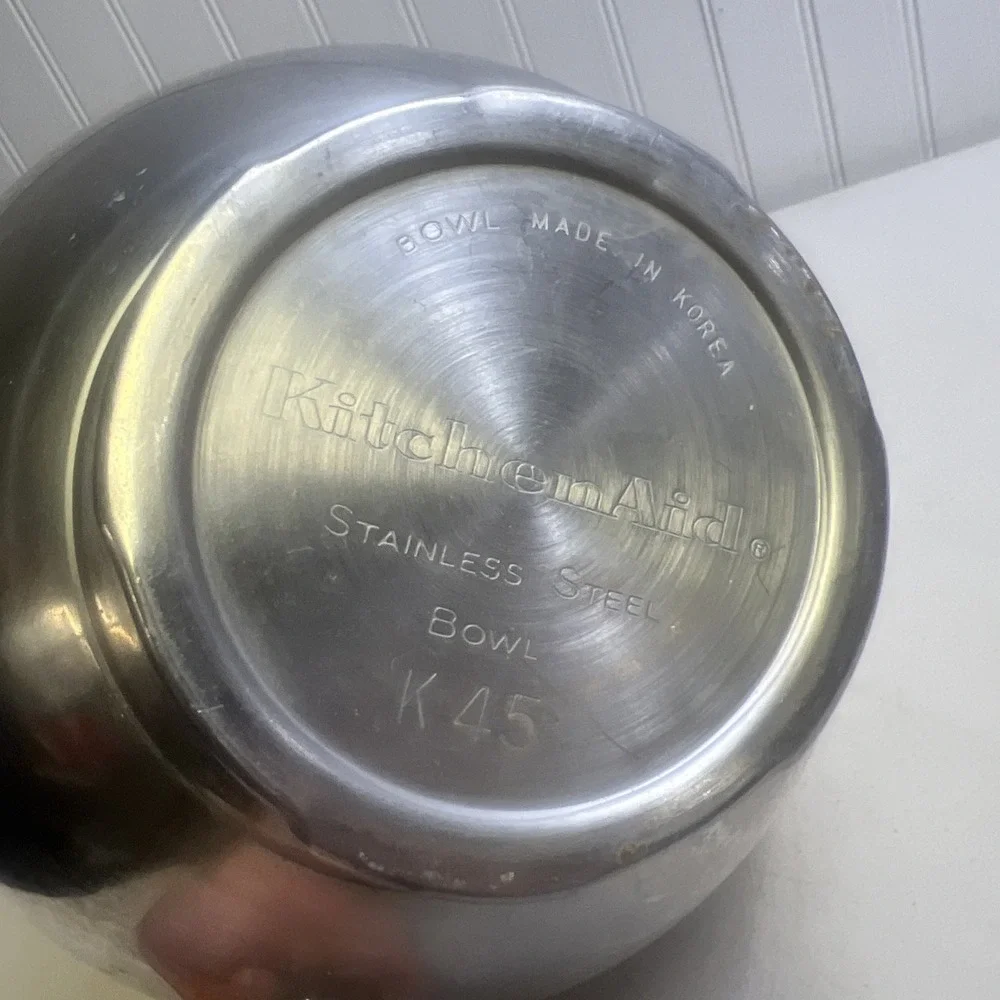 KitchenAid Mixer K45 4.5 Quart Stainless Mixing Bowl w/Handle.  Twist On Base