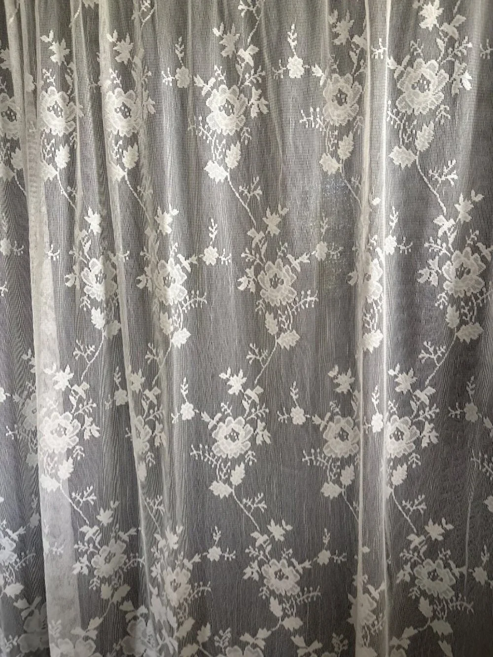 JC Penny Classic Cream Floral Lace Window Curtain 56