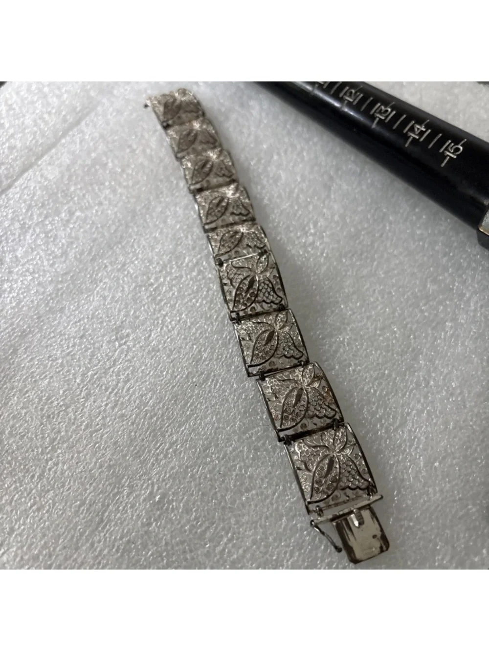 Vintage-Style Silver Tone Filigree Link Bracelet - Women's Accessories