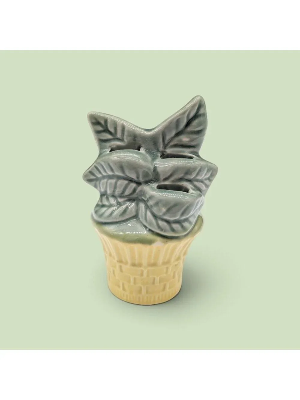 Shawnee vintage pottery