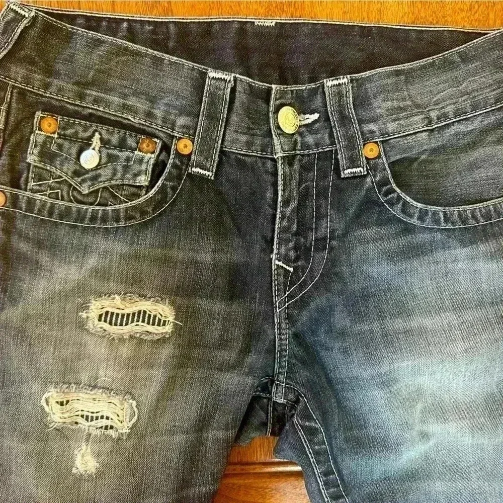 True Religion “Skinny” With Flap Jeans With Distressing And Patches Size 28 EUC!