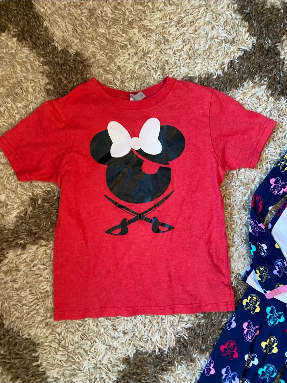 N/A minnie size pajamas