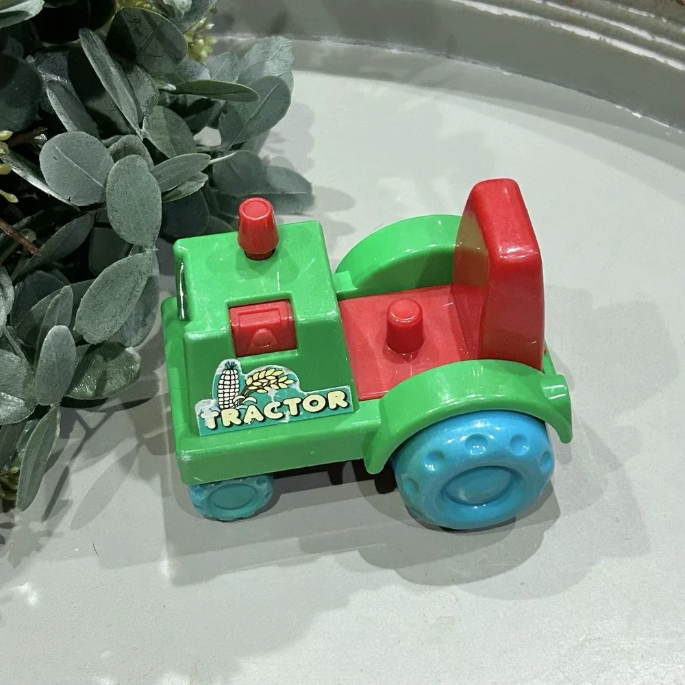 Vintage 1981 Playworld Toys‎ Farm Barn *Tractor Only* Fischer Price