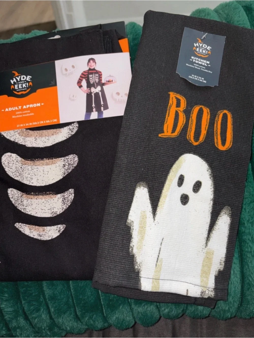 Hyde & Eek! Black Halloween Apron and Kitchen Towel Bundle