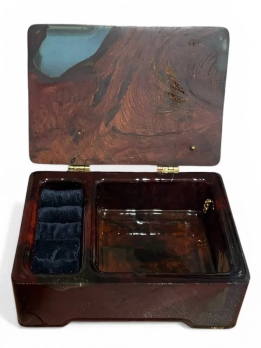 N/A interior includes