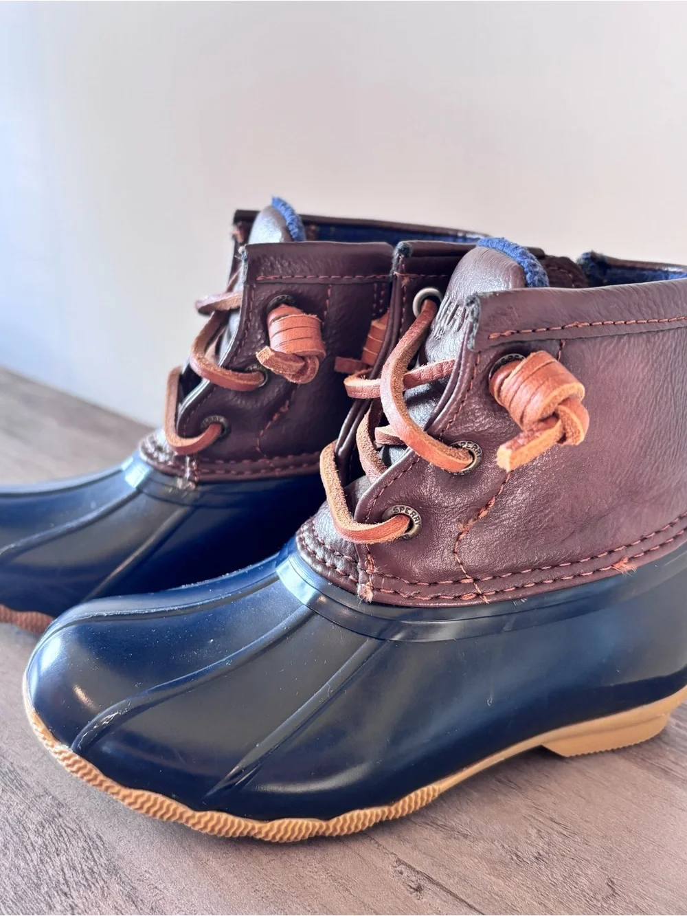 Sperry check rest