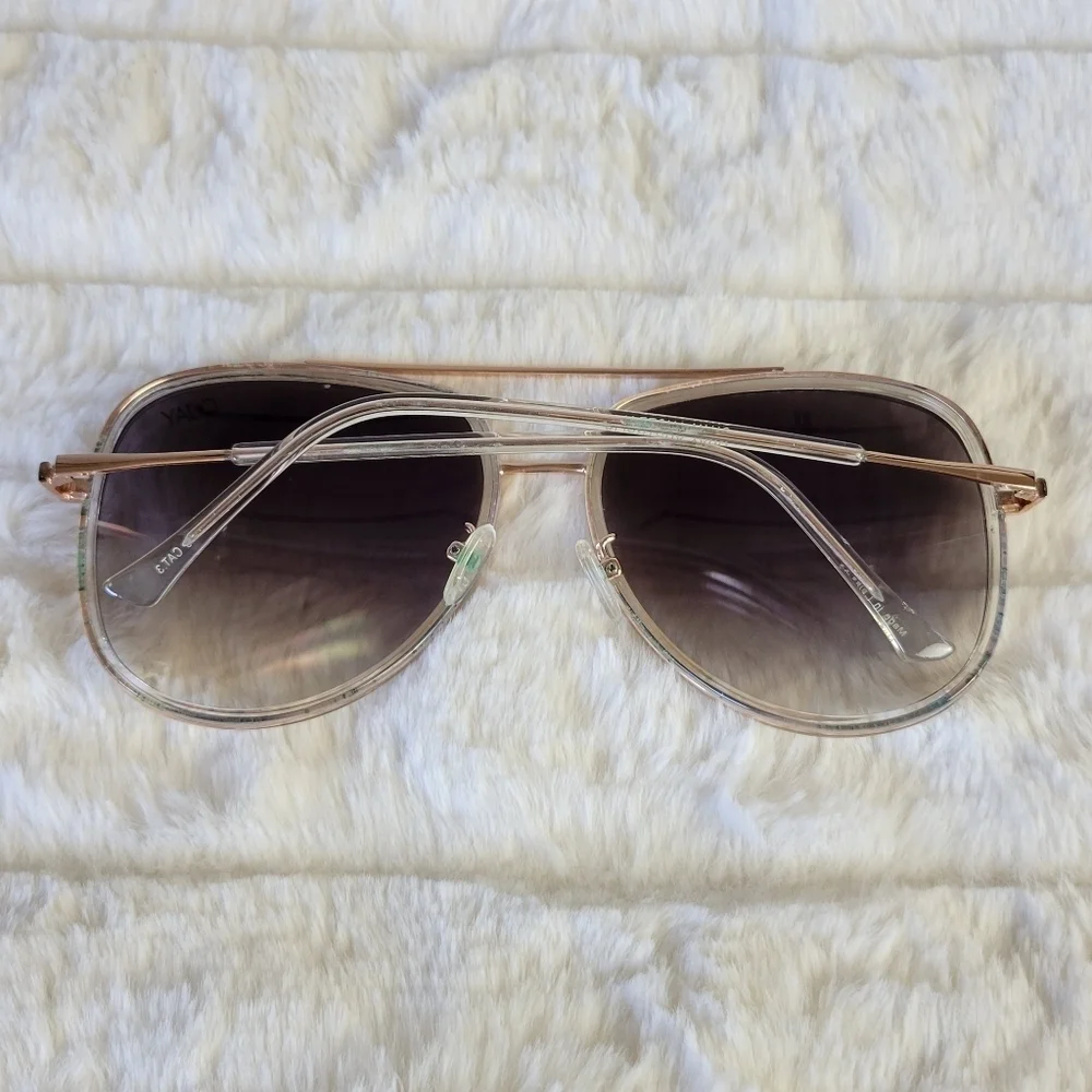 Quay Australia stylish aviator