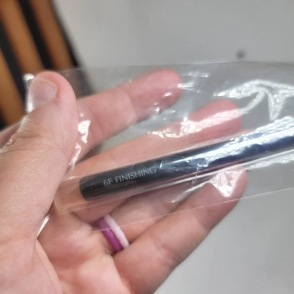Estee Lauder Blending Shadow Brush 25